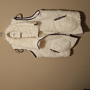 FAUX FUR VEST